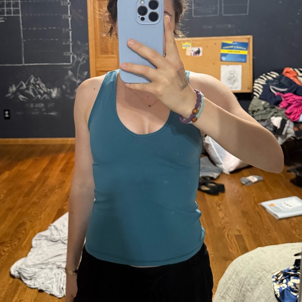Teal Sleeveless Women's Workout Top
